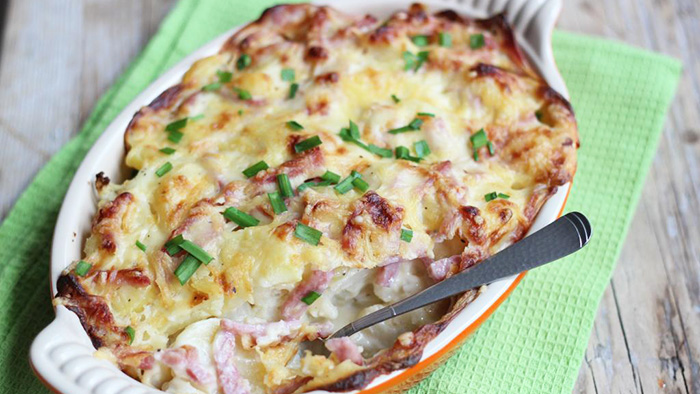 GRATIN DE CHOU-FLEUR POMMES DE TERRE FROMAGE ET JAMBON