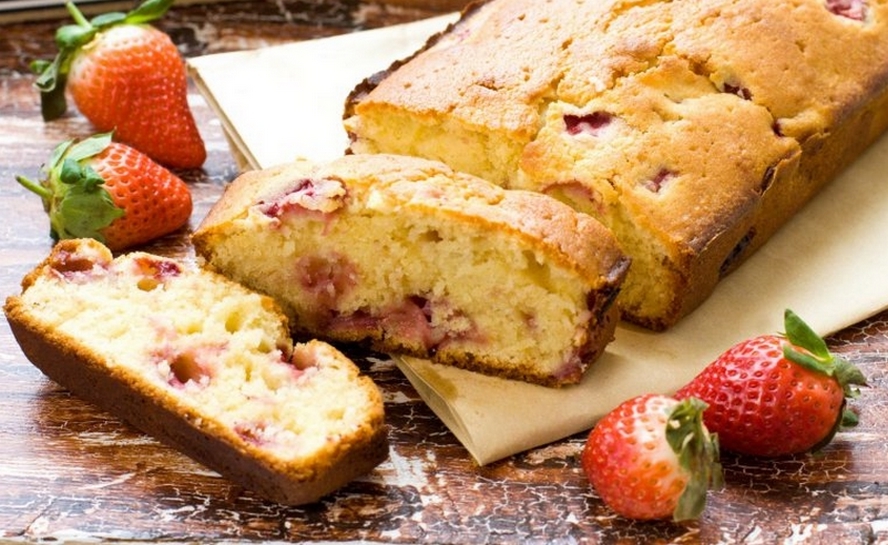 Gâteau au yaourt et aux fraises