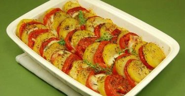 Gratin de tomates et pommes de terre à la mozzarelle et piment d’Espelette